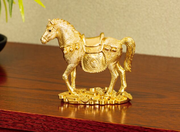 【友人の話】金運黄金大明神(神馬)のレビュー!宝くじ運も仕事運もアップした!?
